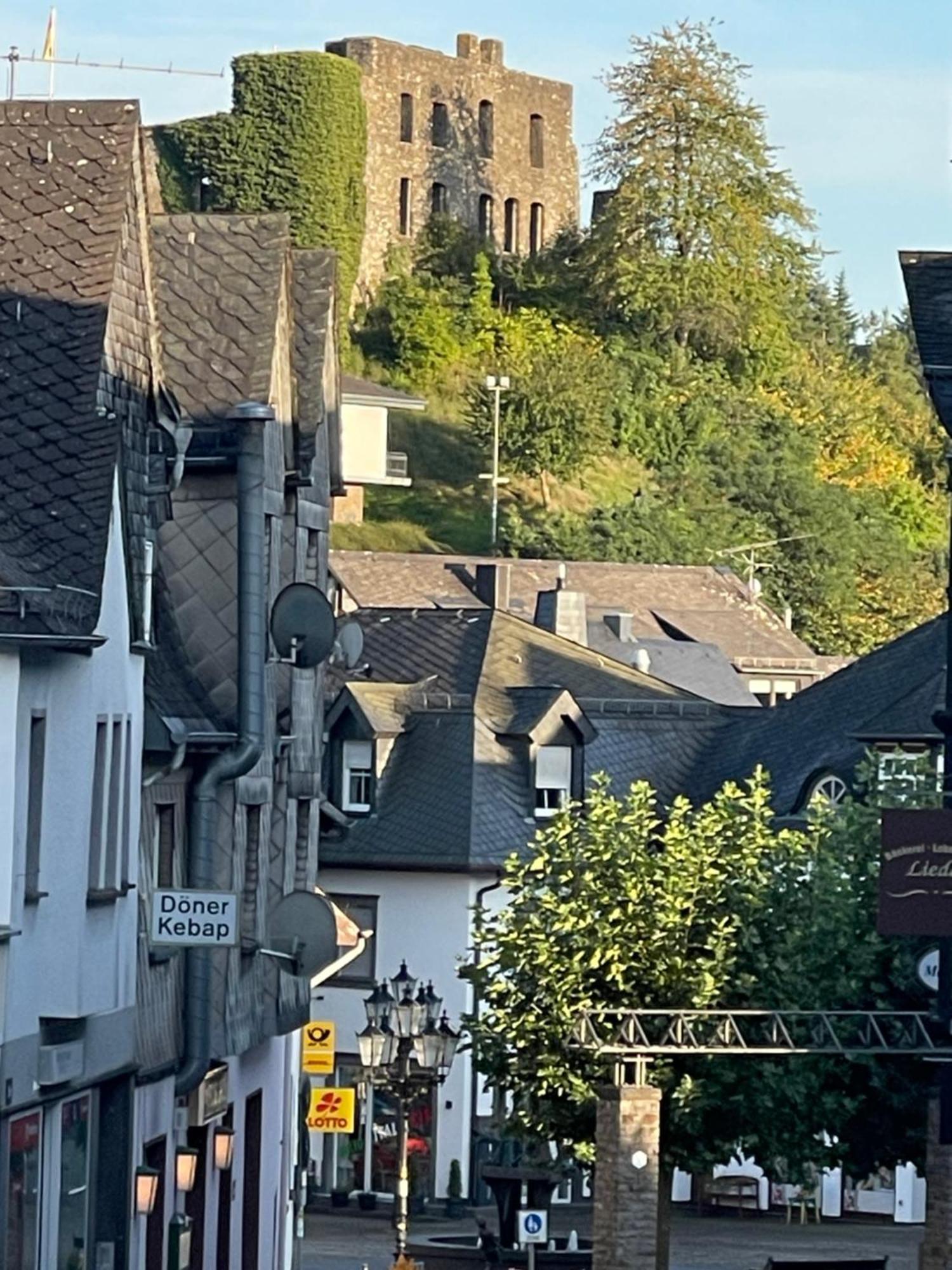 Ferienhaus Eifelstuben Mit Charme - Bauernstube Vulkaneifel - Naehe See Und Burgruine Ulmen Exterior photo